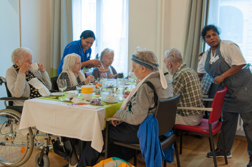 Haus St. Otmar - Alters und Pflegeheim:  aufmerksamer Service